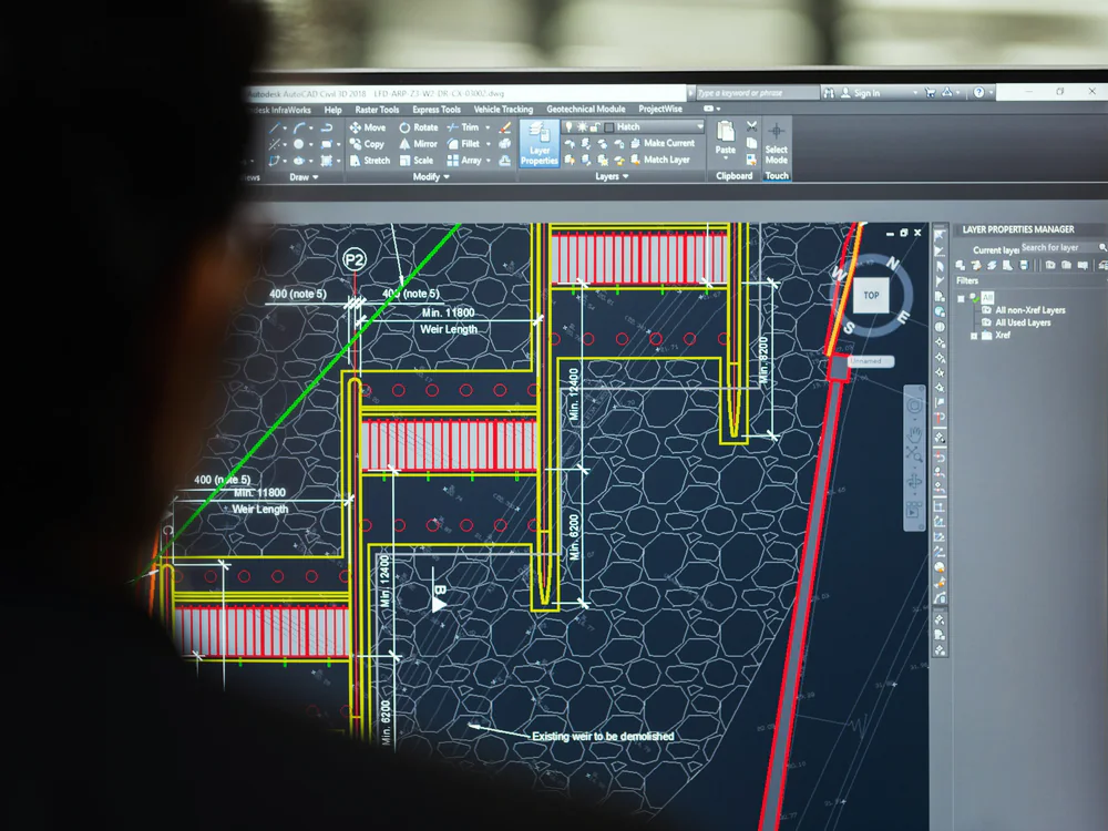 Technische tekening in CAD op een groot scherm