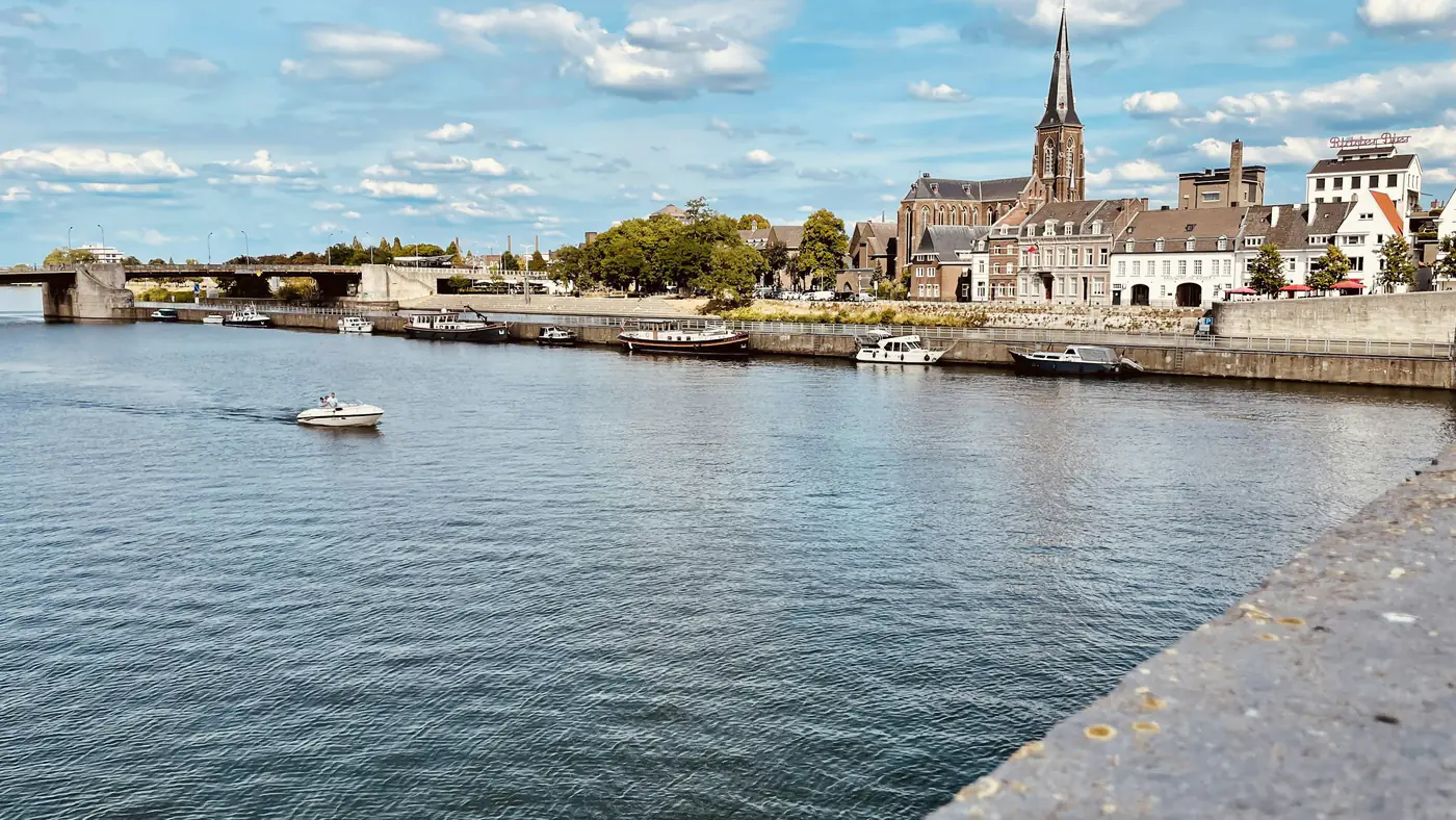 De Maas en de binnenstad van Maastricht