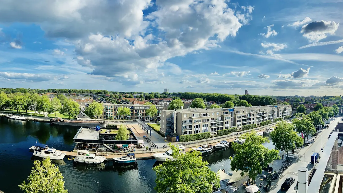 De Piushaven in Tilburg van bovenaf